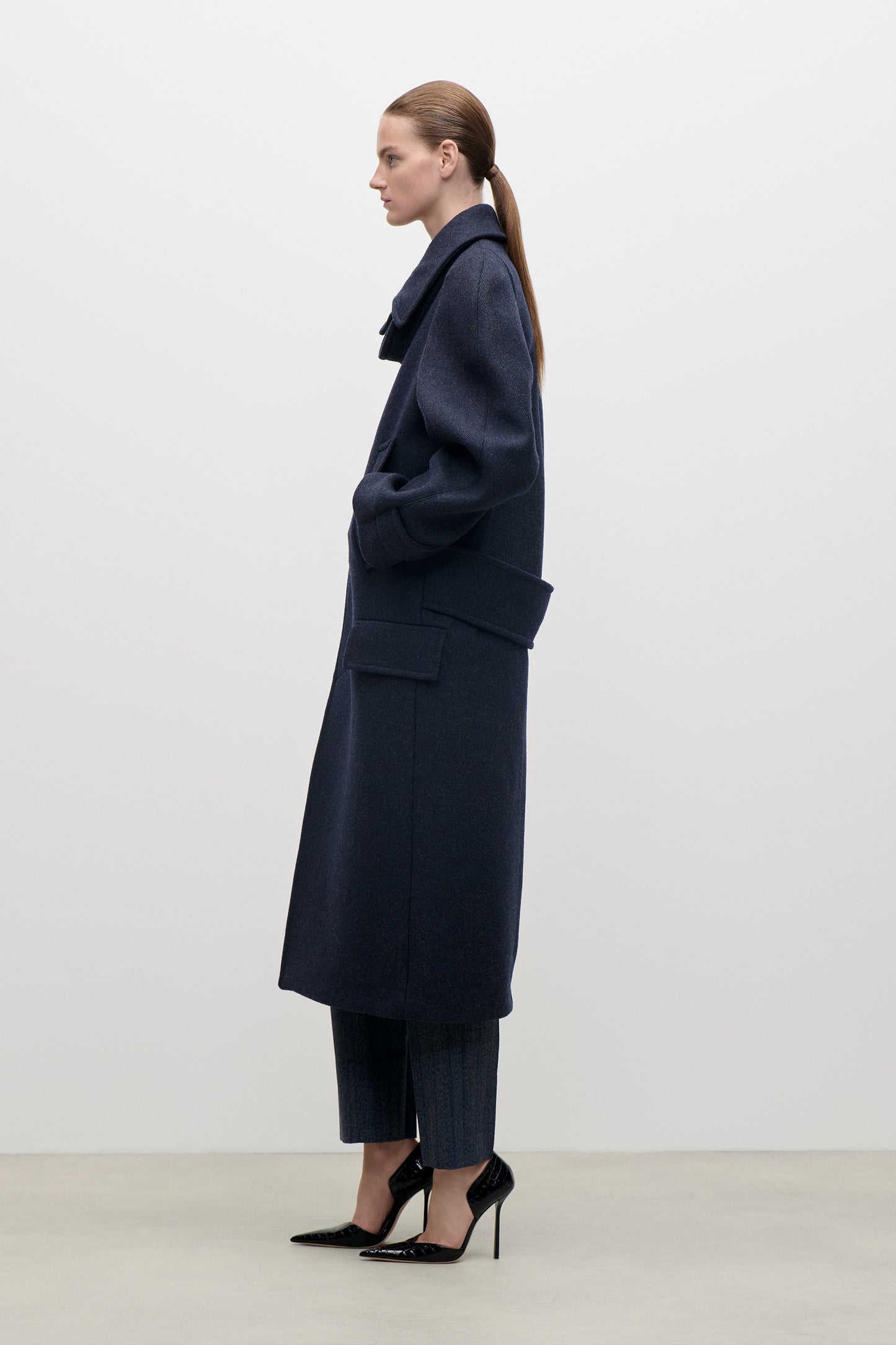 Latched Raglan Coat In Navy