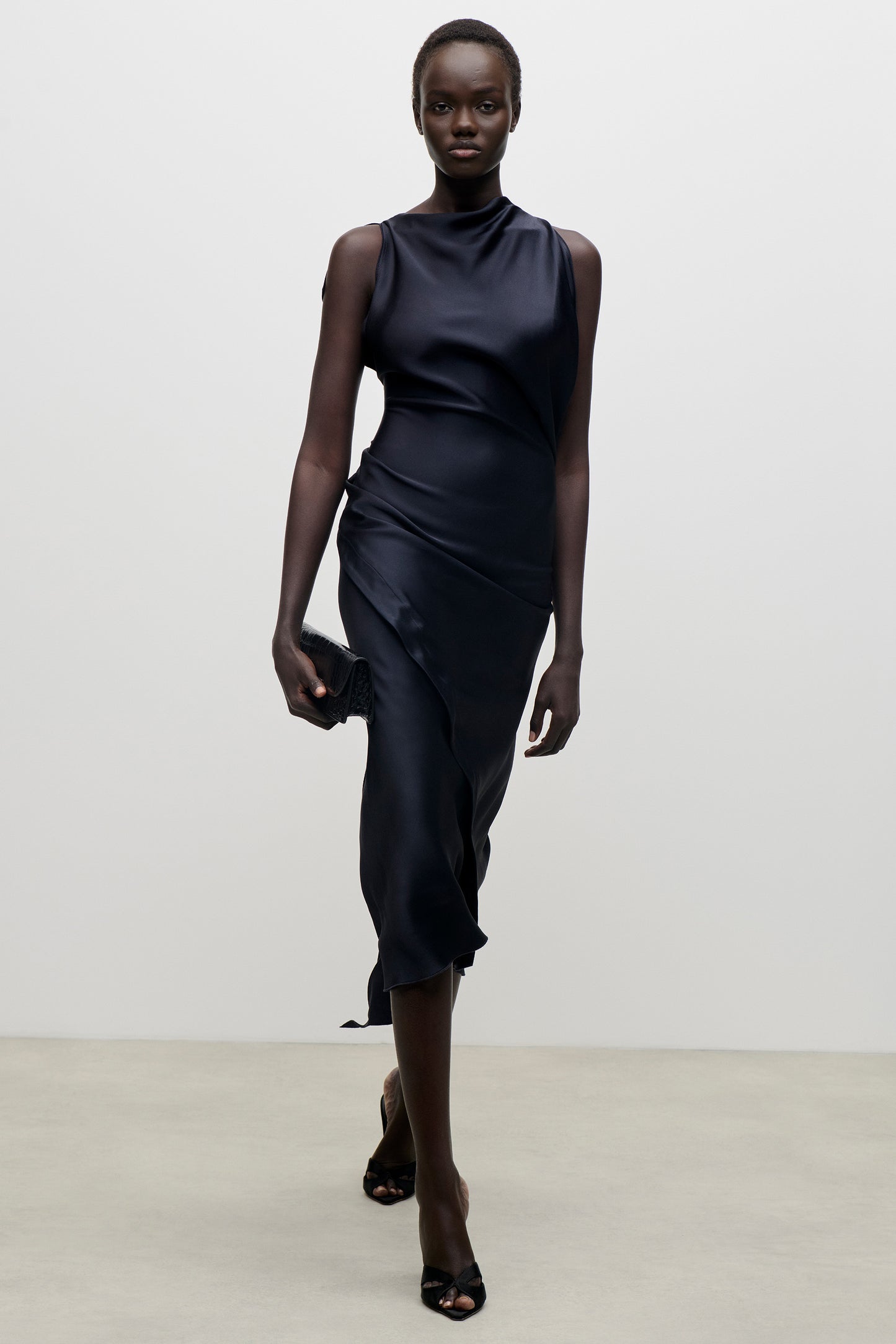 Kyra Midi Dress In Dark Navy