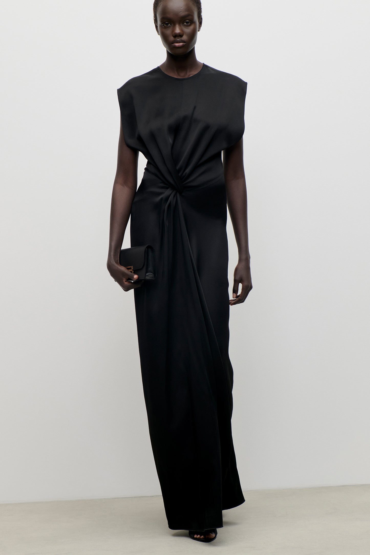 Aria Gown In Black