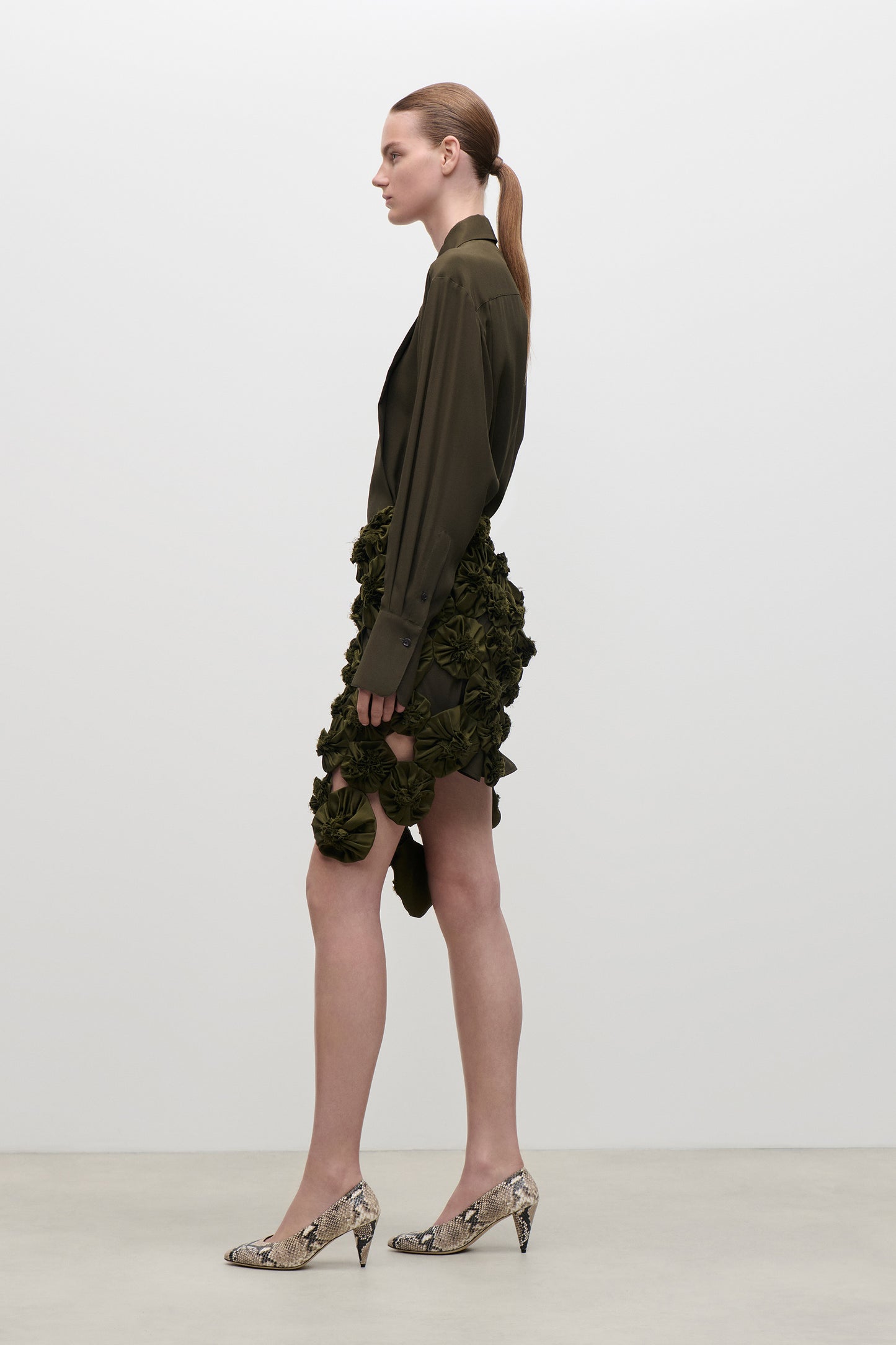 Cut Out Collar Blouse In Green