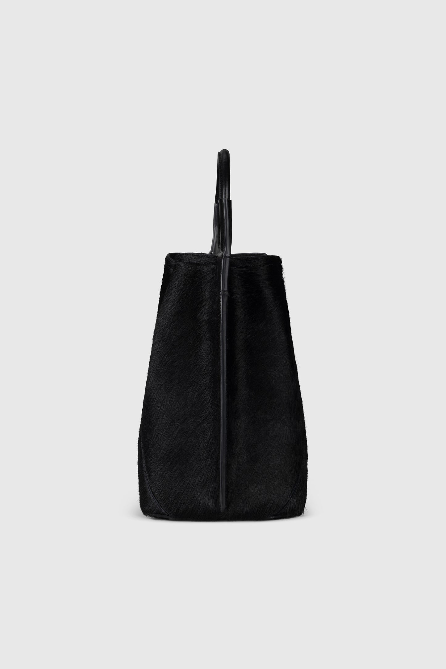 Victoria Bucket Hair Calf Leather