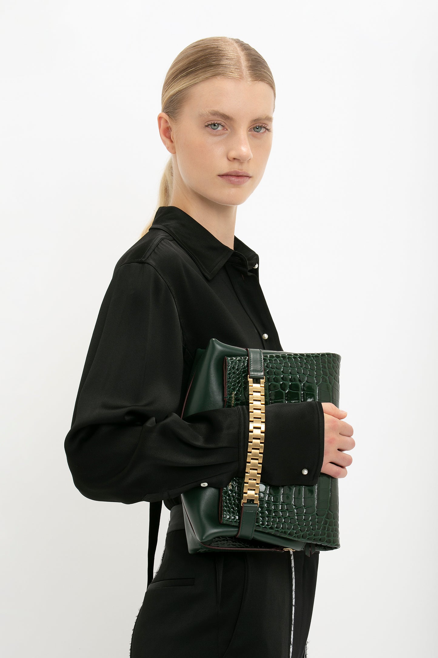 Chain Pouch With Strap In Dark Forest Croc-Effect Leather