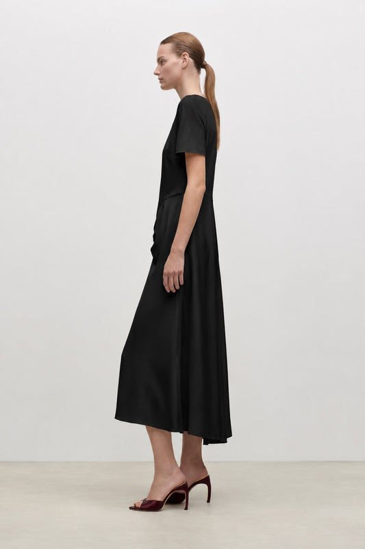 Blaire Midi Dress In Black