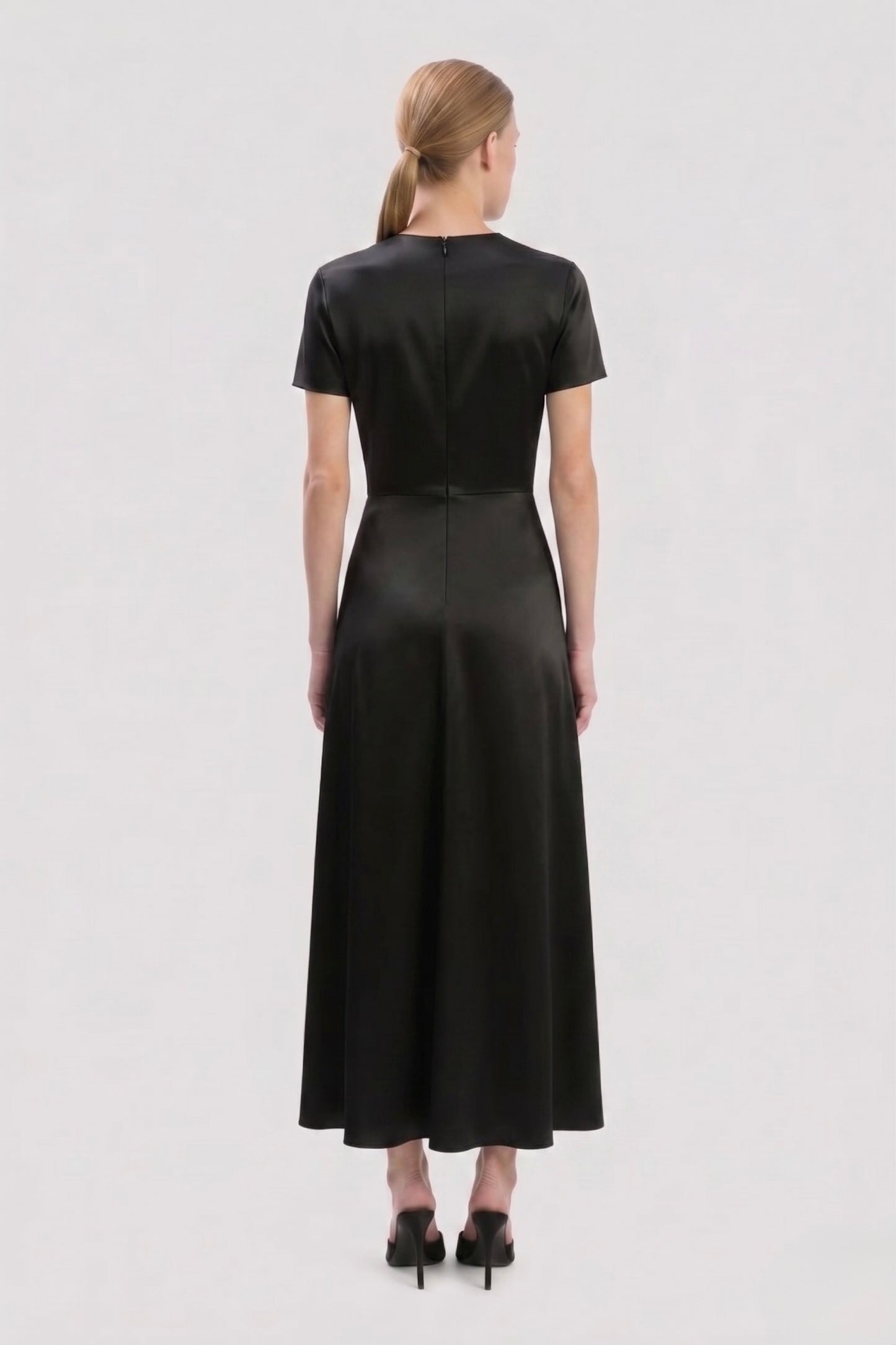 Blaire Midi Dress In Black